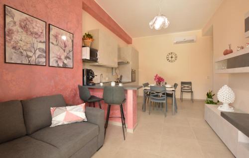 Menfi House | Beautiful Home In Menfi With Wifi