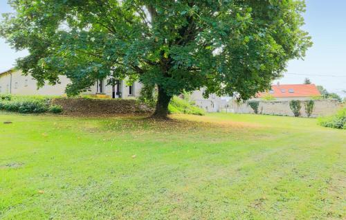 Monthenault House | Beautiful Home In Monthenault With Wifi