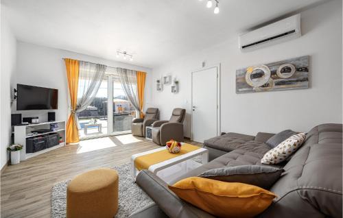 Nedescina House | Beautiful Home In Nedescina