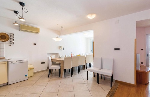 Vintijan House | Beautiful home in Pula with sauna