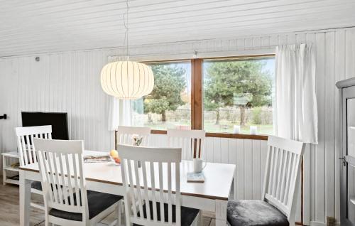 Stege House | Beautiful Home In Stege With Kitchen