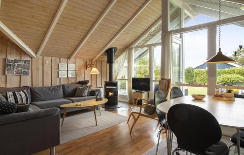 Høruphav House | Beautiful Home In Sydals With Kitchen