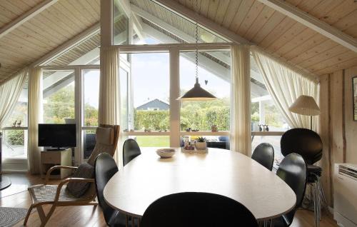 Høruphav House | Beautiful Home In Sydals With Kitchen