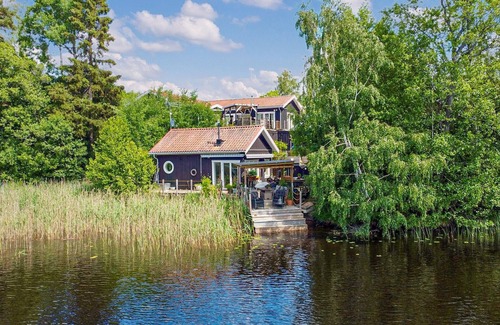Tranas House | Beautiful home in Tranås with sauna