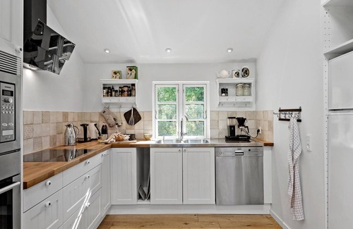 Bøtø By House | Beautiful home in Væggerløse with sauna