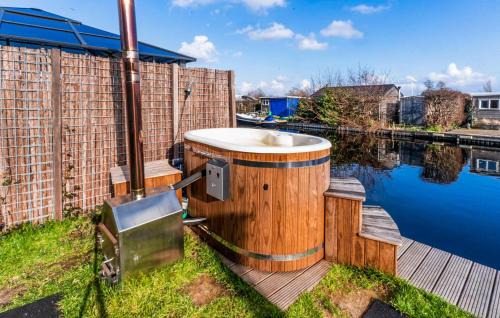 Vinkeveen House | Beautiful Home In Vinkeveen With Sauna