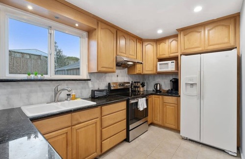 Pacifica House | Beautiful Home Near Beaches and QuietNeighborhood3