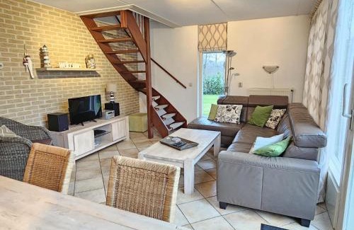 Julianadorp House | Beautiful home near the beach