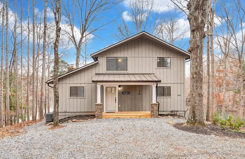 Moneta Cottage | Beautiful Home On Gently Sloping Point Lot With 500 Feet Of Private Waterfront
