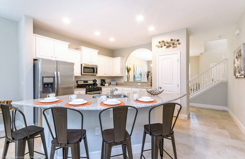 Loughman House | Beautiful Home w/Private Splash Pool in Solterra Resort!