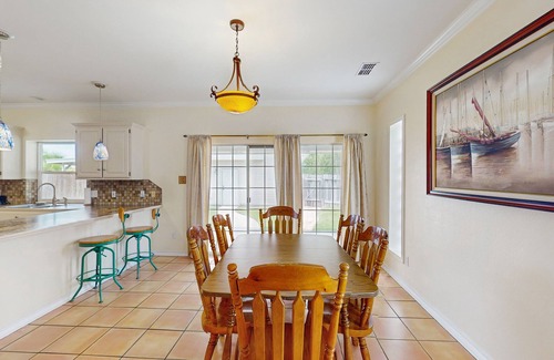 Bay Area House | Beautiful home with free wifi, full kitchen, & private yard - steps to the beach