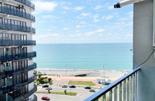New Boulevard Apartment | Beautiful Horizon First Line