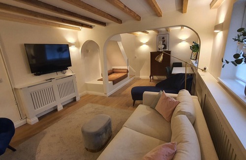 Bridgnorth House | Beautiful House and Elevated Garden In Bridgnorth