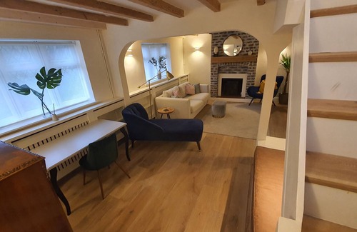 Bridgnorth House | Beautiful House and Elevated Garden In Bridgnorth