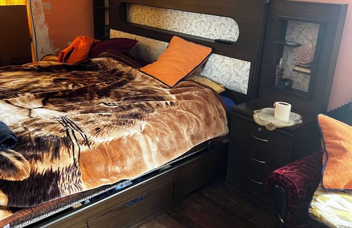 El Alto House | Beautiful house for rent in front of the Illimani in the city of La Paz.