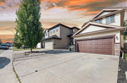 Bridlewood House | Beautiful house in SW Calgary /entire house with full privacy