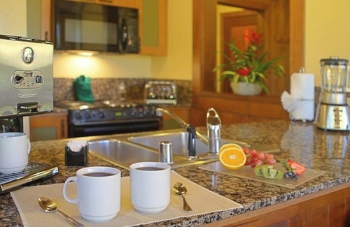 Incline Village Villa | Beautiful Incline Village w/access to adjacent Hyatt Hotel Resort & private bch