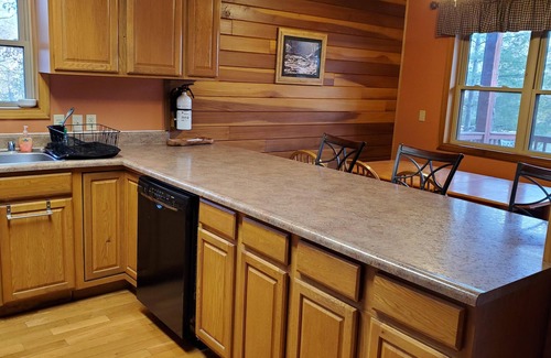 Rogers Cabin | Beautiful lake cabin, relaxing spot to get-a-way and enjoy a fantastic view.