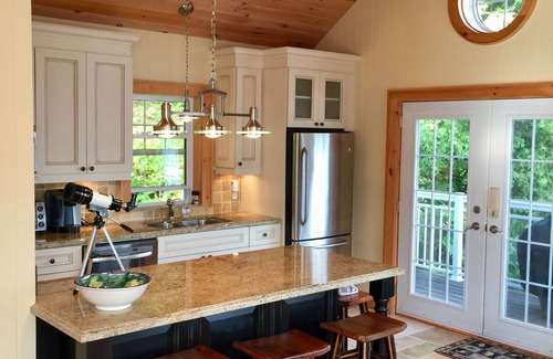 Muskoka Lakes Cottage | Beautiful Lake Muskoka Cottage Compound