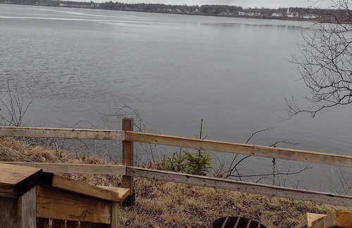 Russellville Cottage | Beautiful location right on the river bank , steps down to the shore and fishing