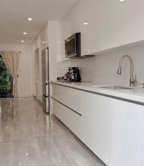 West Little Havana House | Beautiful Loft Cottage in the heart of Miami