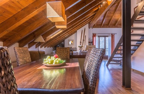 Roni Apartment | Beautiful Loft in Roní - Near Port Ainé ski slopes
