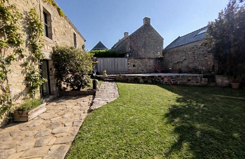 Plouharnel House | Beautiful longère Sainte Barbe
