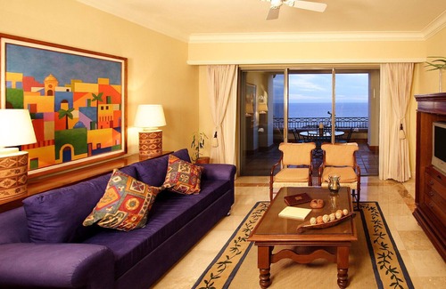 Pedregal Resort | Beautiful Master suite at Pueblo Bonito Los Cabos Beach Resort