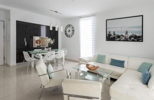Orihuela Costa Villa | BEAUTIFUL MODERN VILLA WITH PRIVATE POOL NEAR BEACHES AND GOLF COURSES
