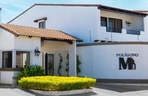 Puerto Barillas House | Beautiful Modern Home in Res San Andres