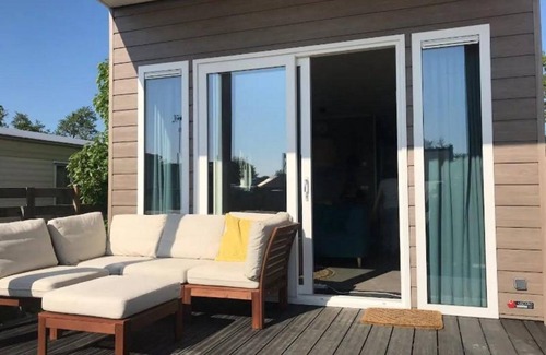 Sint Maarten House | Beautiful modern chalet with a large terrace under an awesome awning