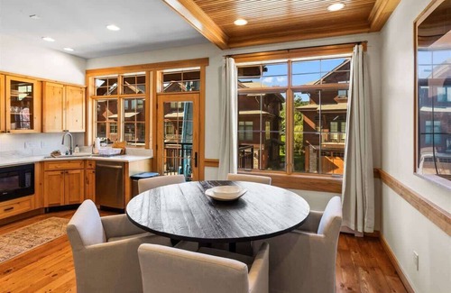 Big Sky Meadow Village House | Beautiful Mountian-View Townhome with Pool and Private Hot Tub