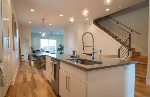 Montopolis House | Beautiful New Home Downtown SXSW ACL F1 HQ