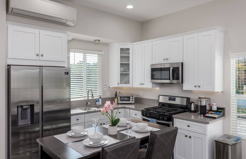 Kit Carson House | Beautiful New Home with Large Balcony & Views!