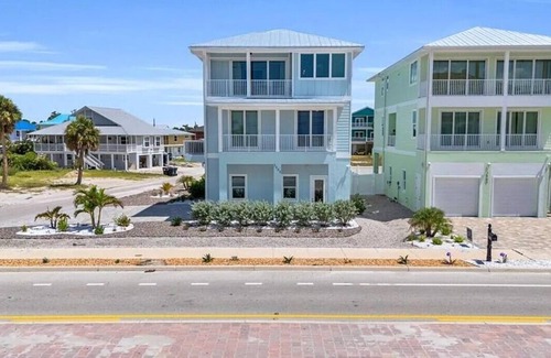 Fort Myers Beach House | Beautiful New Build Home steps from the beach, Private Pool, Awesome Gulf views!