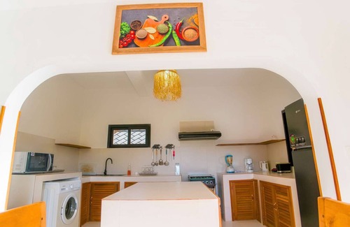 Ambaro House | BEAUTIFUL NEW VILLA WITH SWIMMING POOL, GARDEN, PRIVATE PARKING, JANITOR, CLEANING LADY