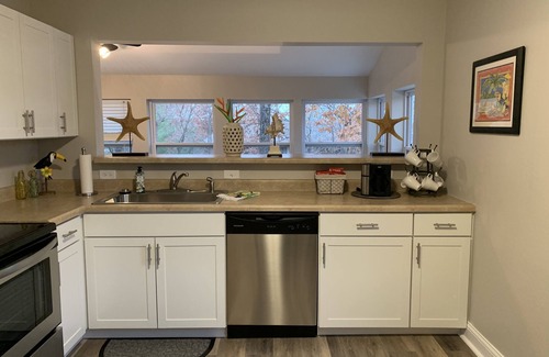 Osage Beach House | Beautiful newly updated 4 bedroom lakefront home in a great location!