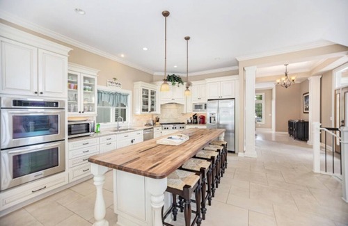 South Haven House | Beautiful North Beach Home! Private pool! Outdoor recreation area! 12 guests!