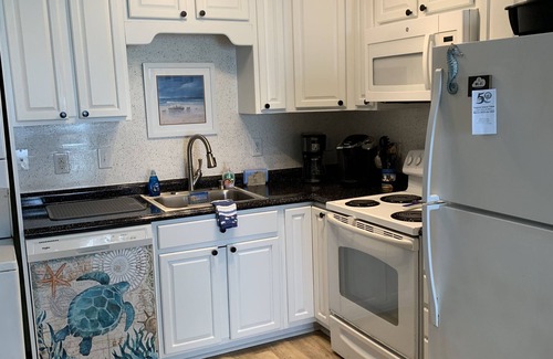 Sneads Ferry Condo | Beautiful Oceanfront Condo - UPDATED 2023