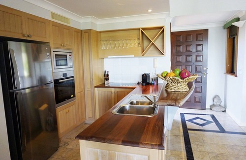 Port Douglas Apartment | Beautiful Ocean Views in the Heart of Port Douglas | 2 Bedroom Luxury Villa
