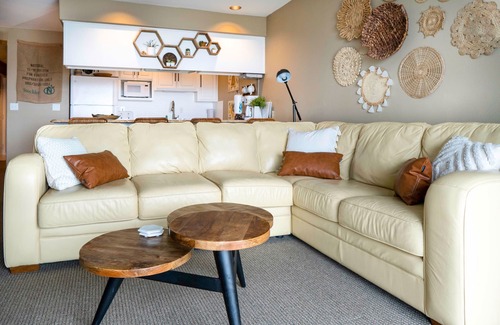 Lincoln City Condo | Beautiful ocean views from this wonderful 3rd floor condo in the Taft District