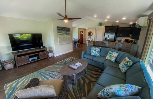 Koloa House | Beautiful ocean view Poipu 7 brs for 17! 60 yards to Beach!
