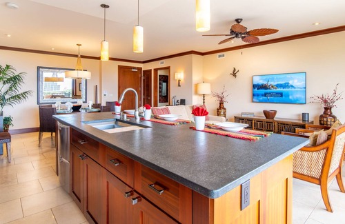 Ko Olina Condo | Beautiful Ocean View Sunsets from Your Lanai (B608)