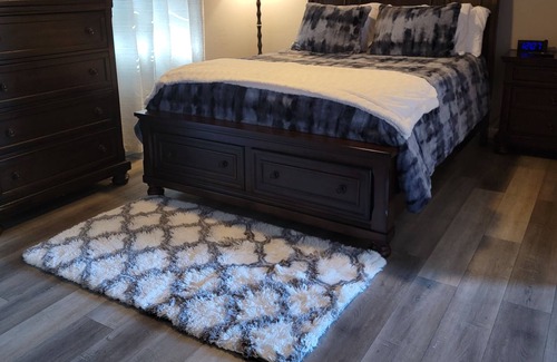 Killeen House | Beautiful one bedroom apartment, with free parking. Pets welcome!
