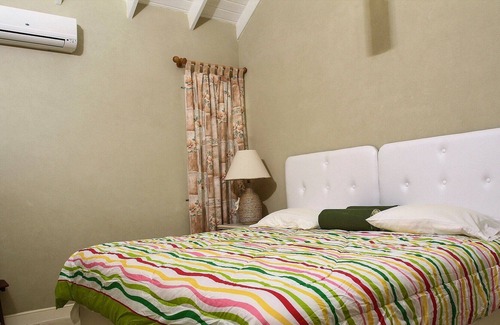 Work Hall House | Beautiful One Bedroom Home