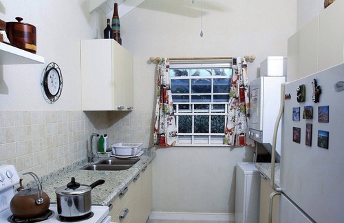 Work Hall House | Beautiful One Bedroom Home