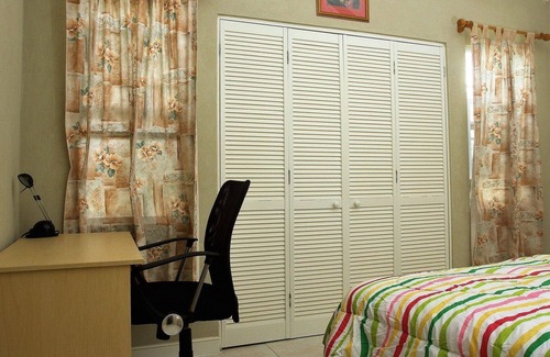 Work Hall House | Beautiful One Bedroom Home