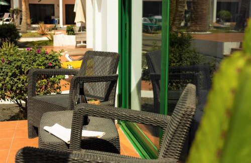 Los Pocillos Apartment | Beautiful One Bedroom Ground Floor Apartment - VeraLuna