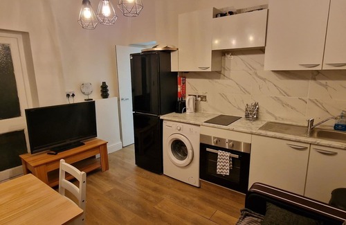West Kensington Apartment | Beautiful one bedroom in Kensington London