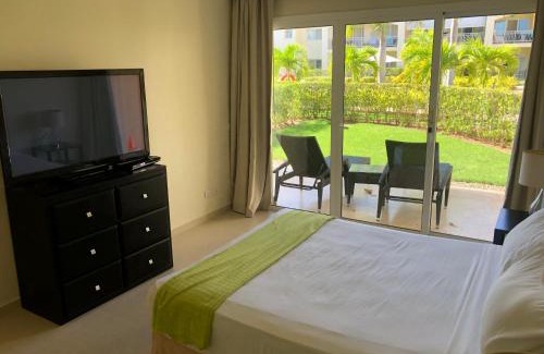 Bavaro Apartment | Beautiful One Bedroom unit with pool and Beach club in a Golf Project